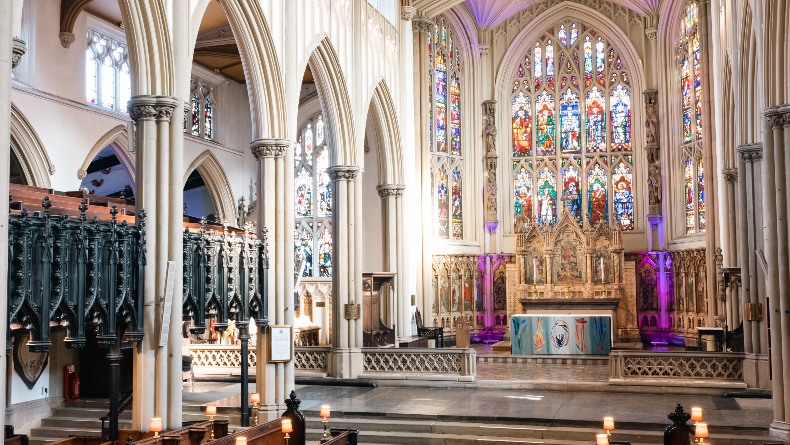 Leeds Minster nave, looking east